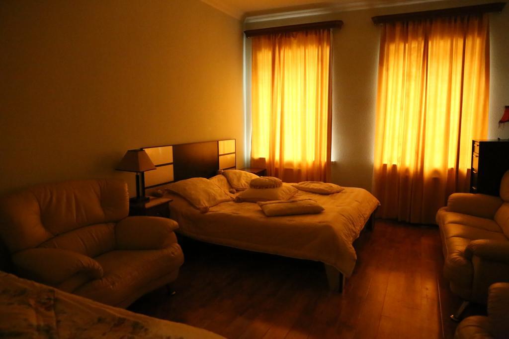Inter Boutique Hotel 耶烈万 外观 照片