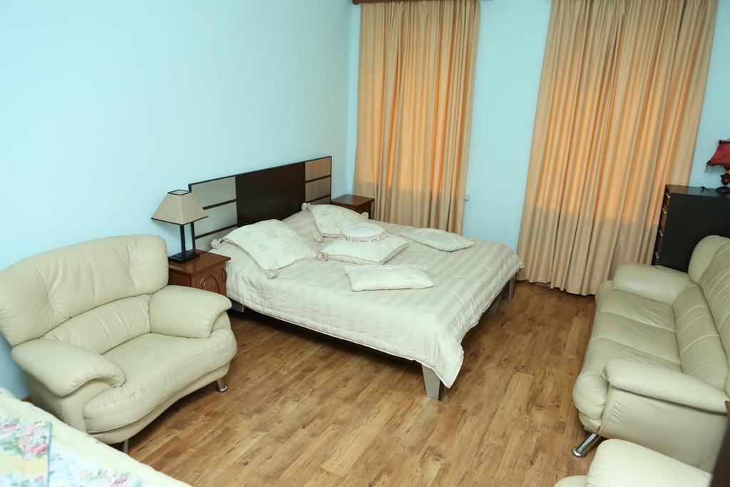 Inter Boutique Hotel 耶烈万 外观 照片
